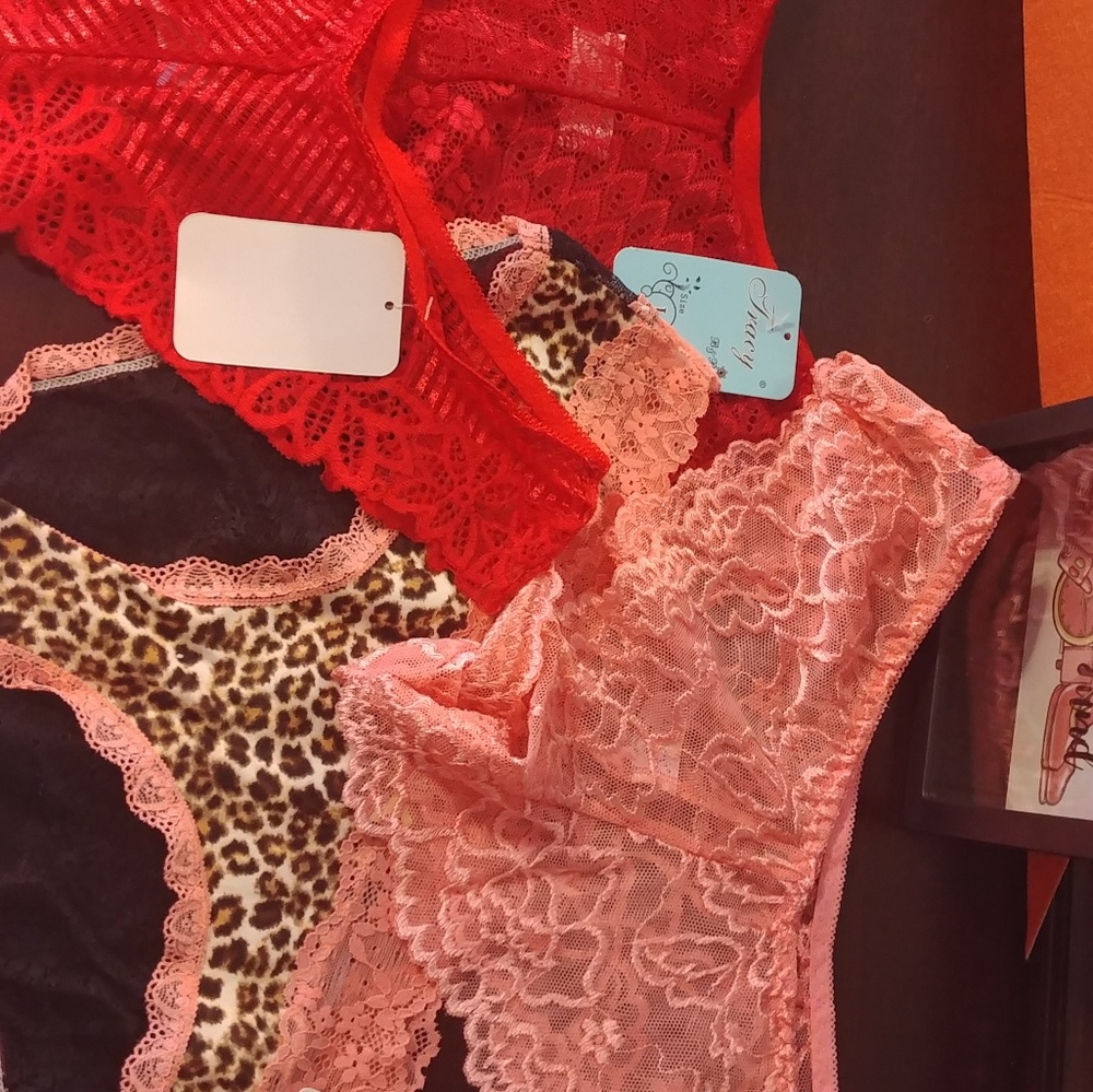 Lace panties bundle